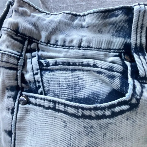 Vintage Calvin Klein Ultra Skinny Acid Wash Jeans - Picture 4 of 9